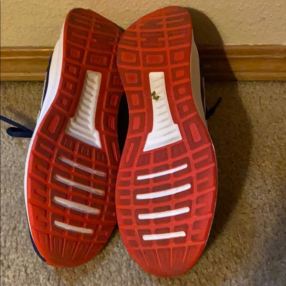 ADIDAS BIG BOY/GIRL size 6 Fits Me Big I’m 7.5/8. - Picture 2 of 5